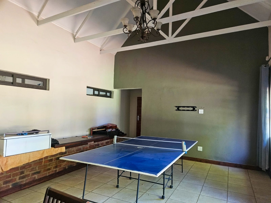 4 Bedroom Property for Sale in Mooivallei Park North West